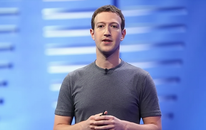 "Mark Zuckerberg sunum yaparken - Meta CEO'su teknoloji dünyasındaki gelişmeler ve şirket vizyonu hakkında konuşuyor."