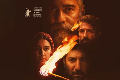 Emin Alper’in Berlinale’de Jüri Büyük Ödülü alan filmi Kurtuluş, bir toprak gerilimini “geri dönüş” fikrinin ağırlığına çeviren sert bir eşik hikâyesi.