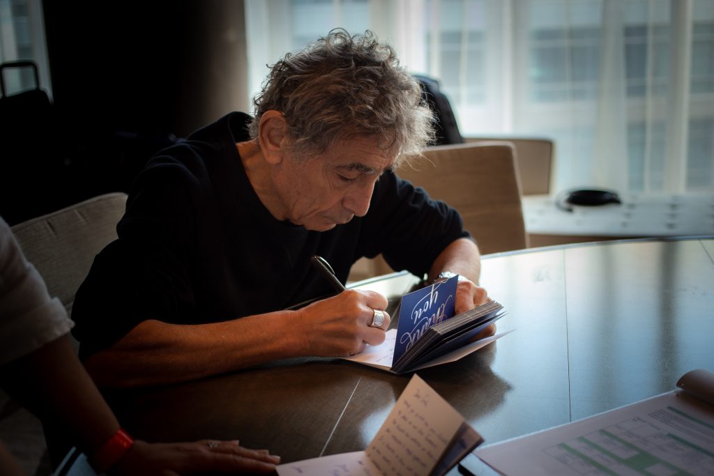 Gabor Maté Kimdir? Travma, Bağımlılık ve Bilim Ne Diyor?