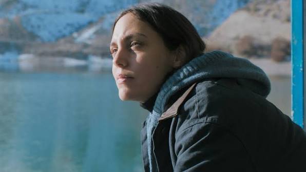 Yeşim Ustaoğlu’nun Yeni Filmi Artakalan: Annelik, Yaratıcılık ve Kendi Hayatını Seçmek Yeşim Ustaoğlu’nun Artakalan filminde Öykü Karayel