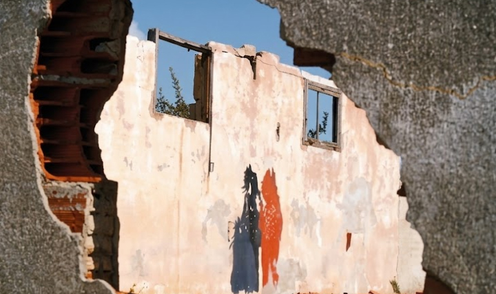Jean Baudrillard: Fotoğrafçı Filozof” Arkas Sanat Alaçatı’da Jean Baudrillard Fotoğrafçı Filozof sergisi Arkas Sanat Alaçatı