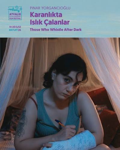 Karanlıkta Islık Çalanlar ve Evrim Çervatoğlu Film Afişi